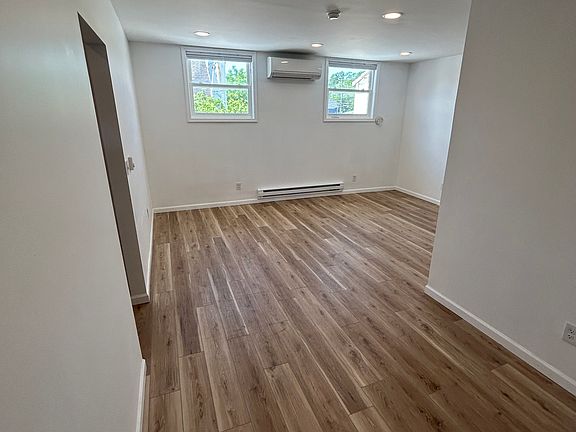 2nd image of 210 Genesee St APT 2