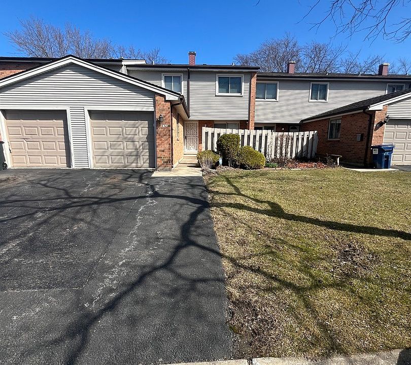 1st image of 874 Greenbriar Ln