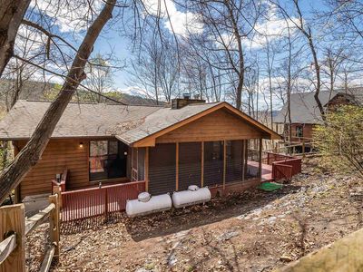 183 Deer Dr, Mc Gaheysville, VA, 22840