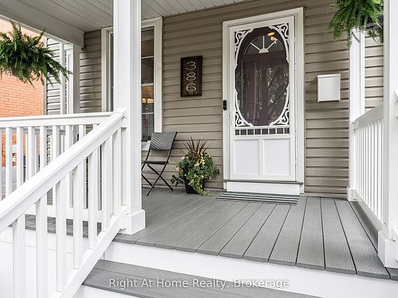3rd image of 386 Albert St