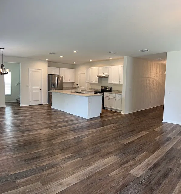 3852 Fescue St — Photo 2