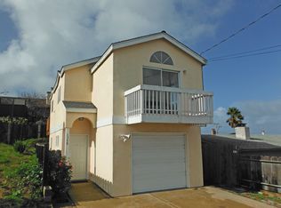1379 Luxton St, Seaside, CA