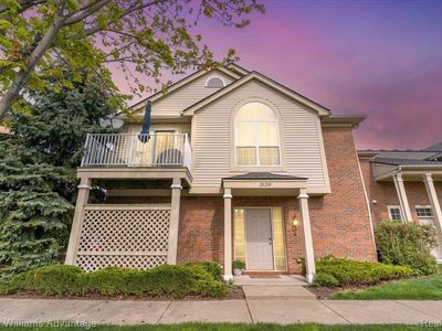 28200 Chesapeake Cir, Walled Lake, MI, 48390