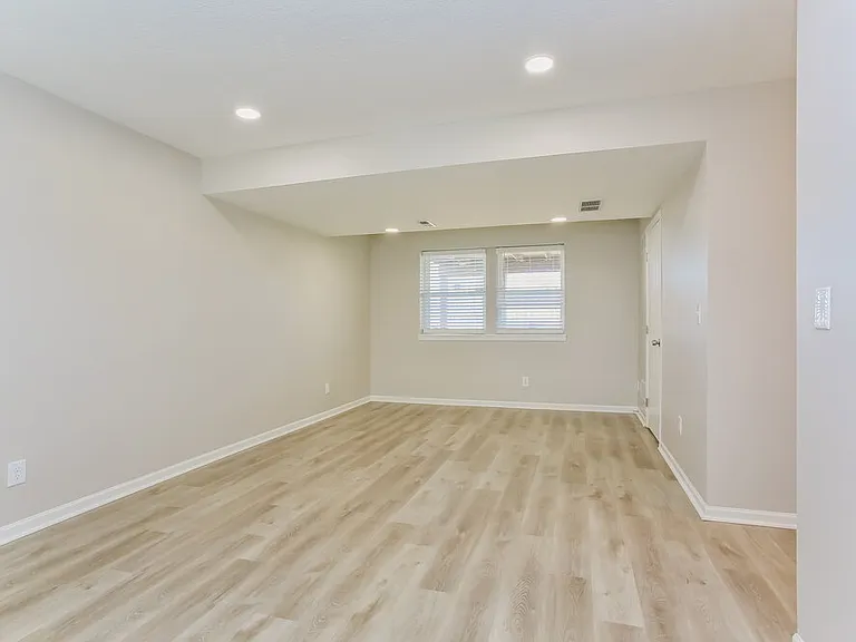 4990 Brice Creek Dr — Photo 9