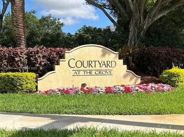 4284 Vineyard Cir, Fort Lauderdale, FL 33332