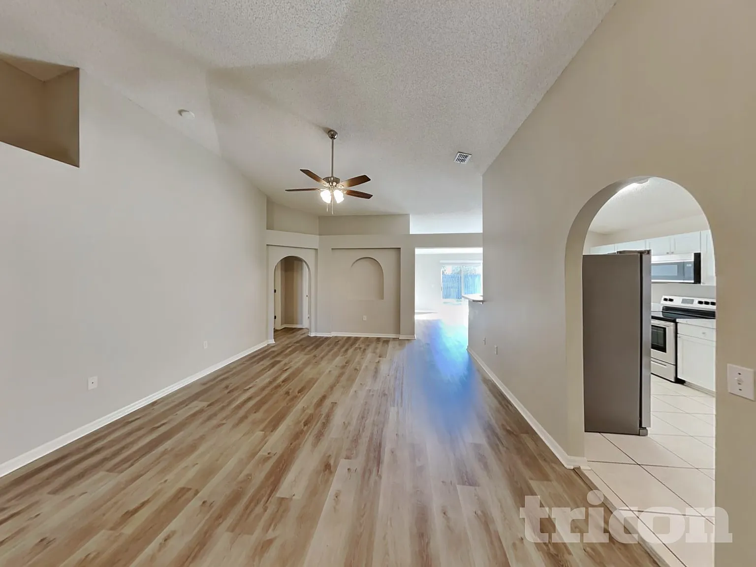 7354 High Bluff Road N Jacksonville FL — Photo 3