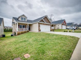 165 Piper Gln #165, Johnson City, TN 37615