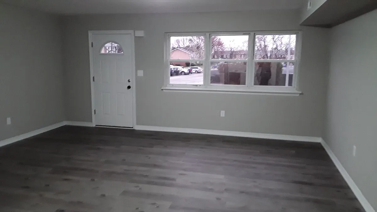 Building Photo - 107 Briar Mills Dr