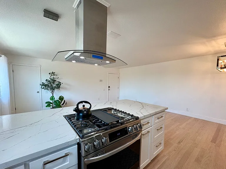 604 E Orange Grove Ave — Photo 47