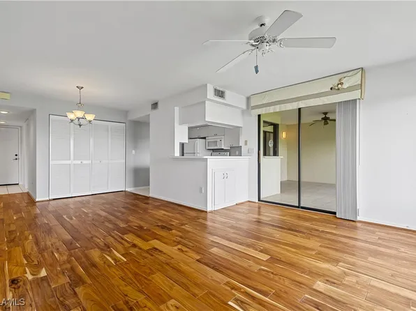 5845 Trailwinds Dr APT 523, Fort Myers, FL 33907