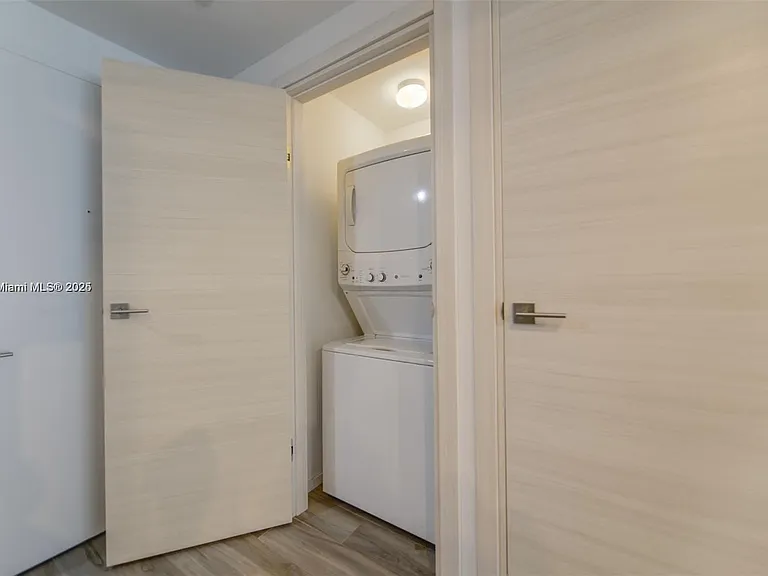 801 S Miami Ave #2 — Photo 9