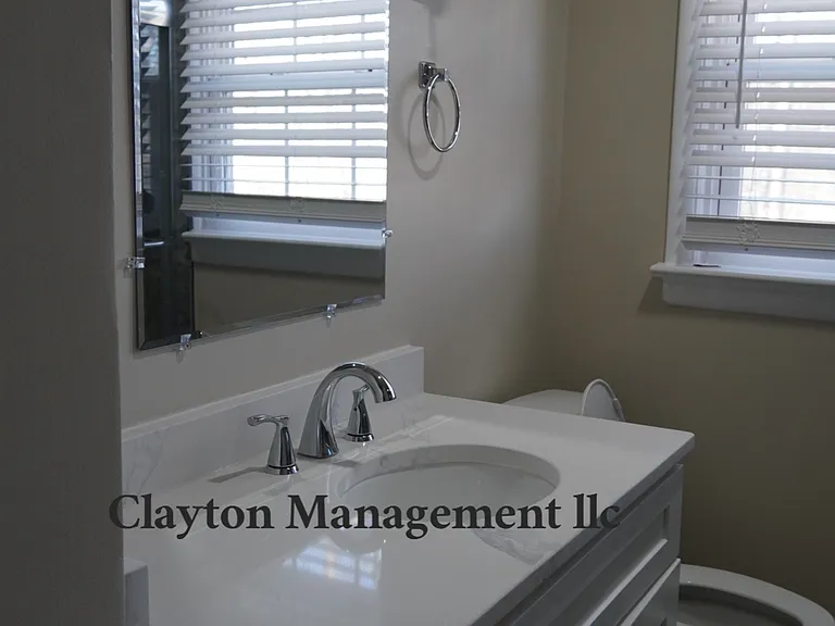 2120 S Waterside Dr — Photo 17