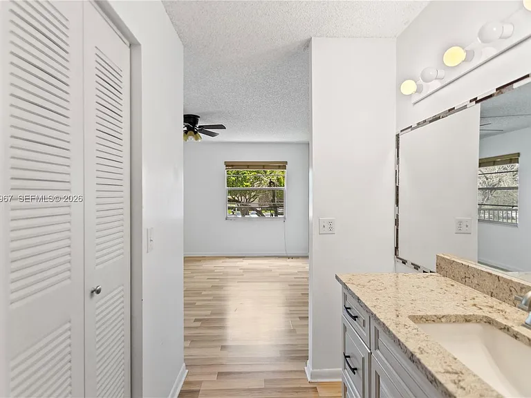 1100 SW 128th Ter #210U — Photo 6