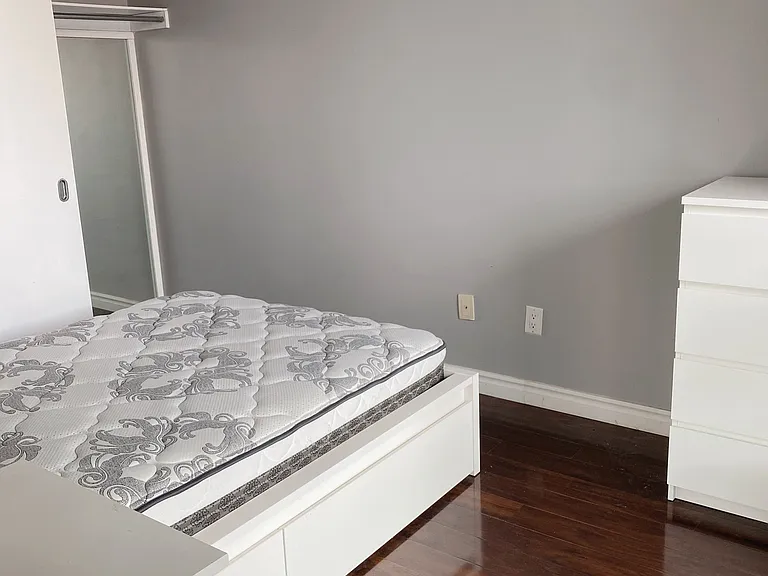 285 Mutual St #705 — Photo 4