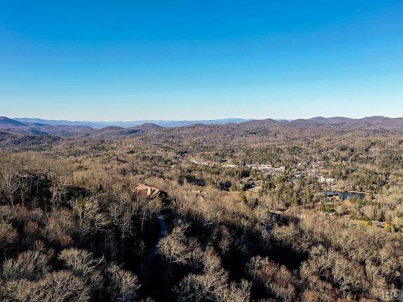 3rd image of Vista Ln