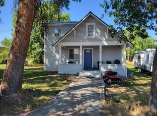 106 1st Ave, Cusick, WA 99119