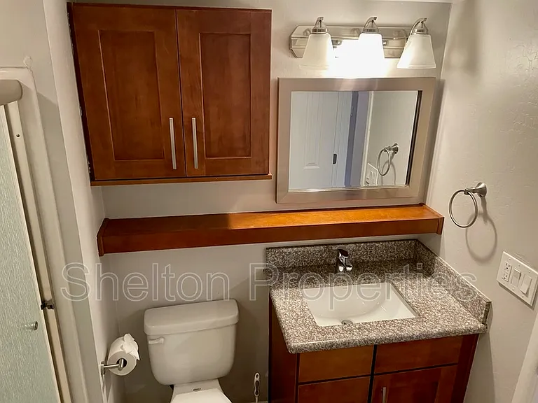 1262 E Avenida Hermosa — Photo 14