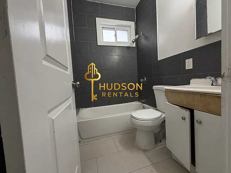 230 Wilkinson Ave #1 — Photo 7