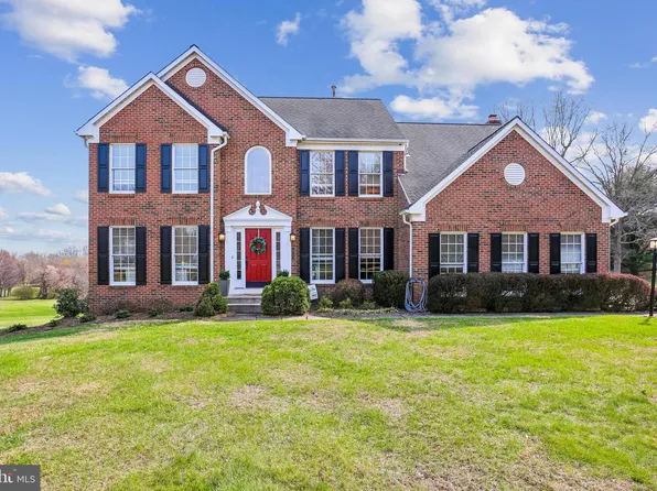 20233 Sweet Meadow Ln, Gaithersburg, MD 20882