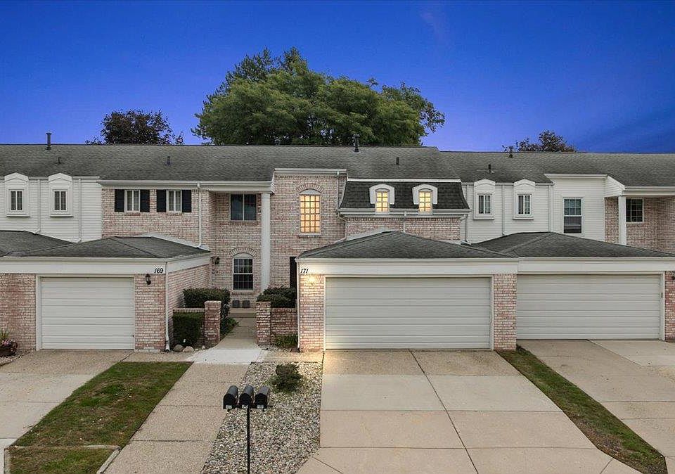 1st image of 171 Manor Way #146