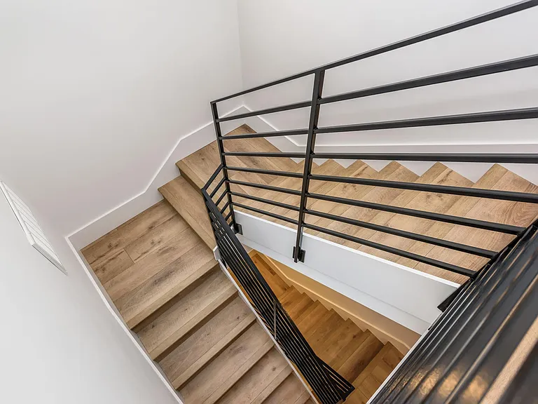 1288 Howard St #330 — Photo 23