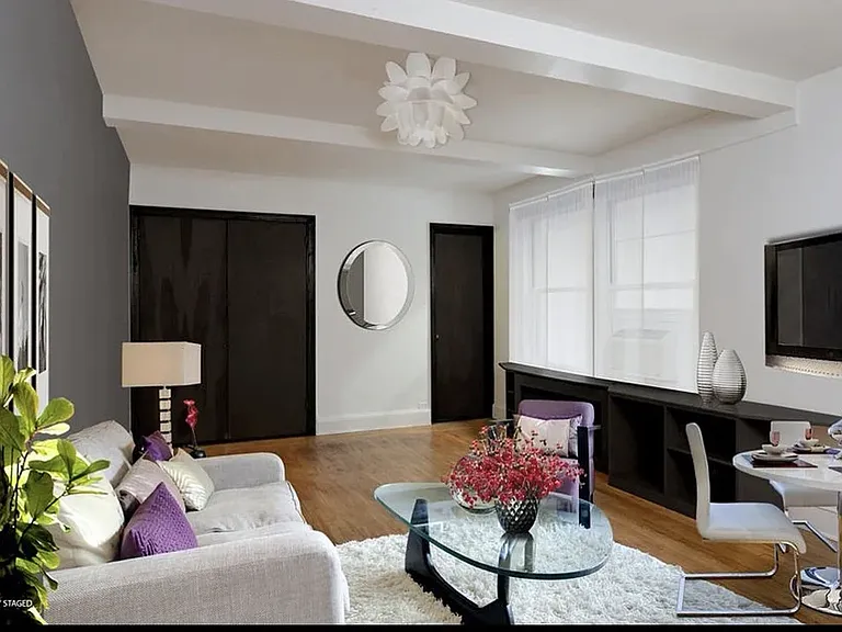 31 E 12th St #4F — Photo 1