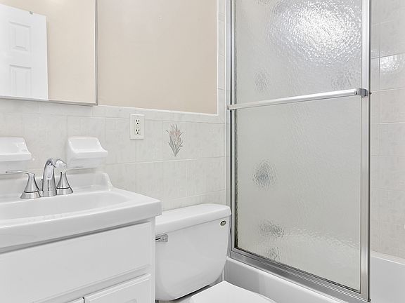 5th image of 417 W 147th St APT 3