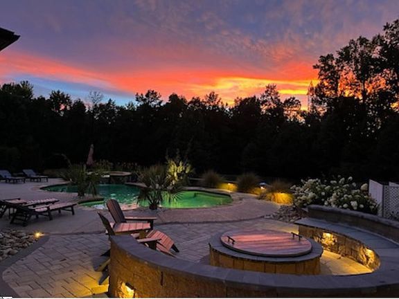 2nd image of 100 Chamblee Blvd