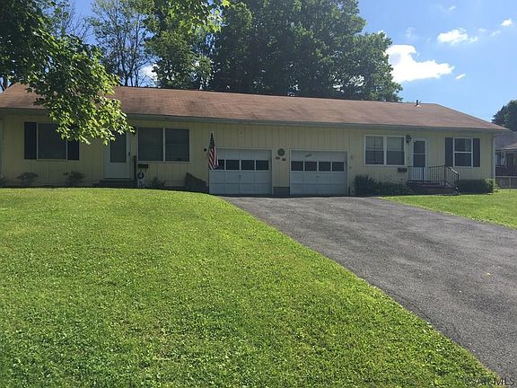 2nd image of 1309 1/2 Maken Dr