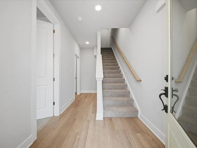 505 Freeman St — Photo 5