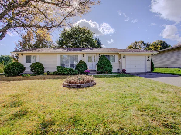 60 Tecumseth Pines Dr, New Tecumseth, ON L0G 1W0