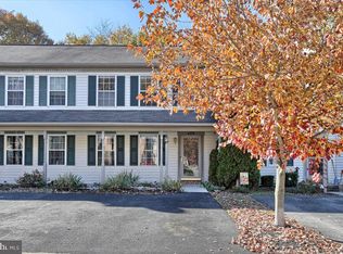 409 Rockwood Dr, Elizabethtown, PA 17022