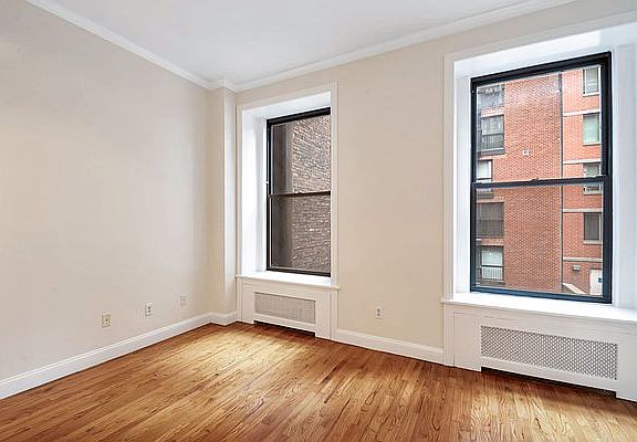 3rd image of 6 E 36th St #3R