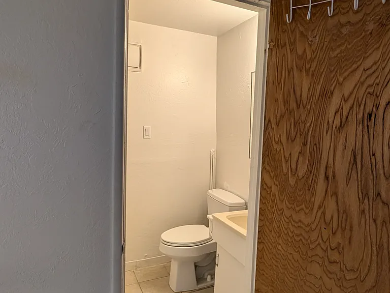 1631 Fredericks St #1 — Photo 9