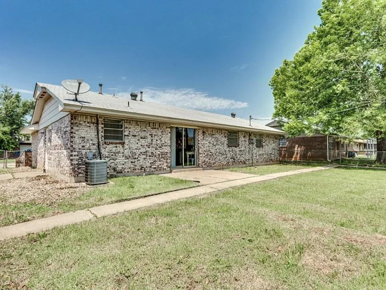628 Sunset Dr — Photo 23