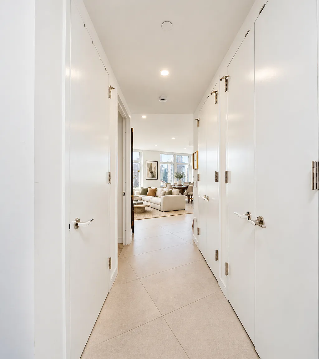 300 East 83rd Street — Photo 4