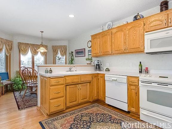 4th image of 11404 Rosemill Ct N