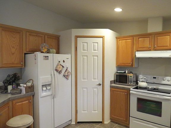 5th image of 7113 New Castle Dr