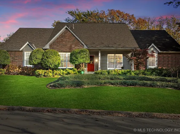8825 S Lakewood Ct, Tulsa, OK 74137