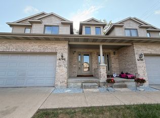 6780 Bent Grass Dr SE, Grand Rapids, MI 49508