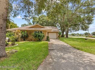 450 L M Davey Ln, Titusville, FL 32780