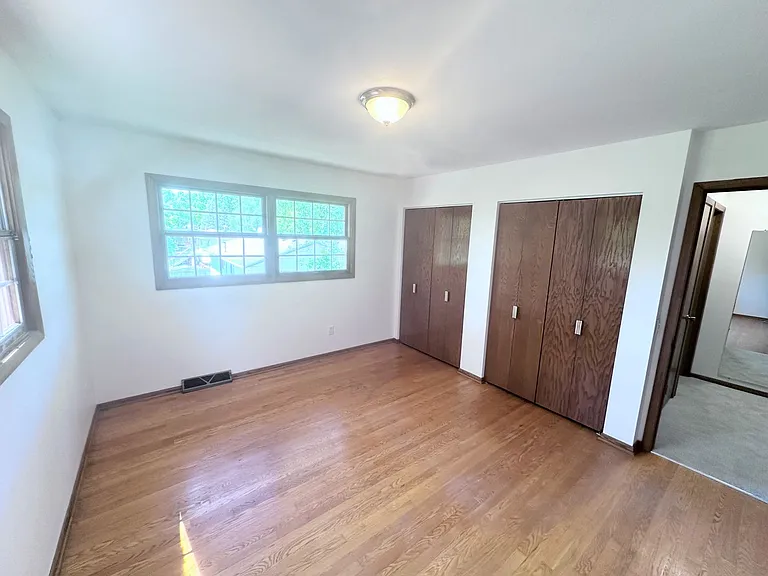 1502 & 1504 Prairie Rd — Photo 3