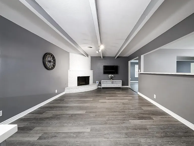 3531 Country Club Dr — Photo 10