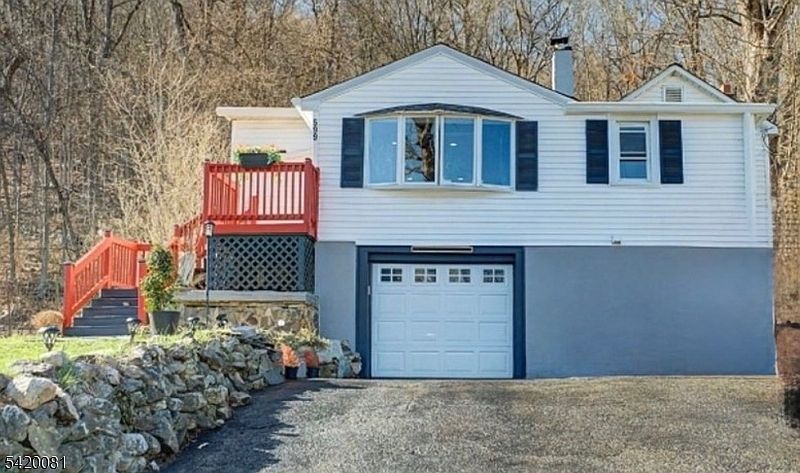 1st image of 599 Berkshire Valley Rd