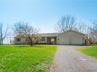 14472 Puzzey Rd, Albion, NY 14411