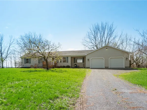 14472 Puzzey Rd, Albion, NY 14411