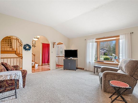 5th image of 4800 Lisa Ln