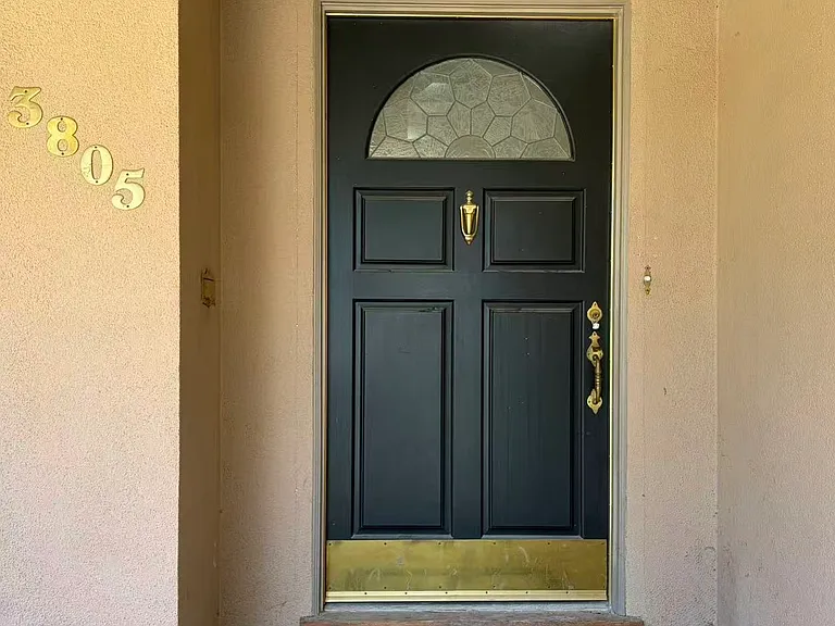 3805 Shadow Grove Rd — Photo 2