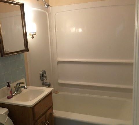 2nd image of 910 McLaughlin Cir