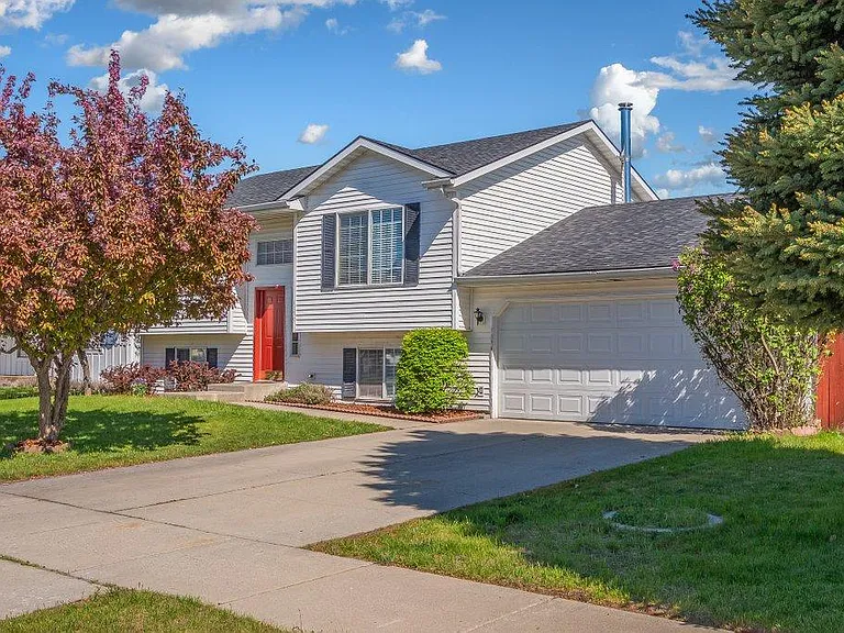 1179 W Cardinal Ave — Photo 2